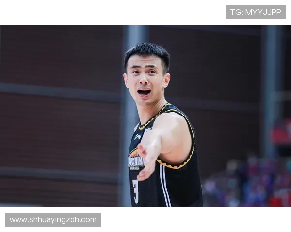 穆里略加盟英超后状态分析，球迷热议表现与未来影响